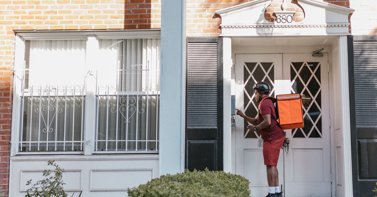 locksmith unlocking front door — Brentwood Locksmith NY